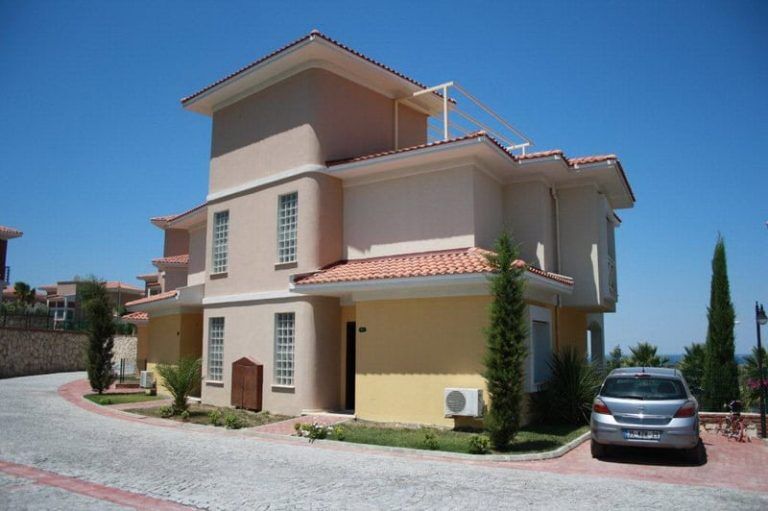 Doppelhaushälfte in Kusadasi: 180 m² mit Meerblick, Pool - Main Image